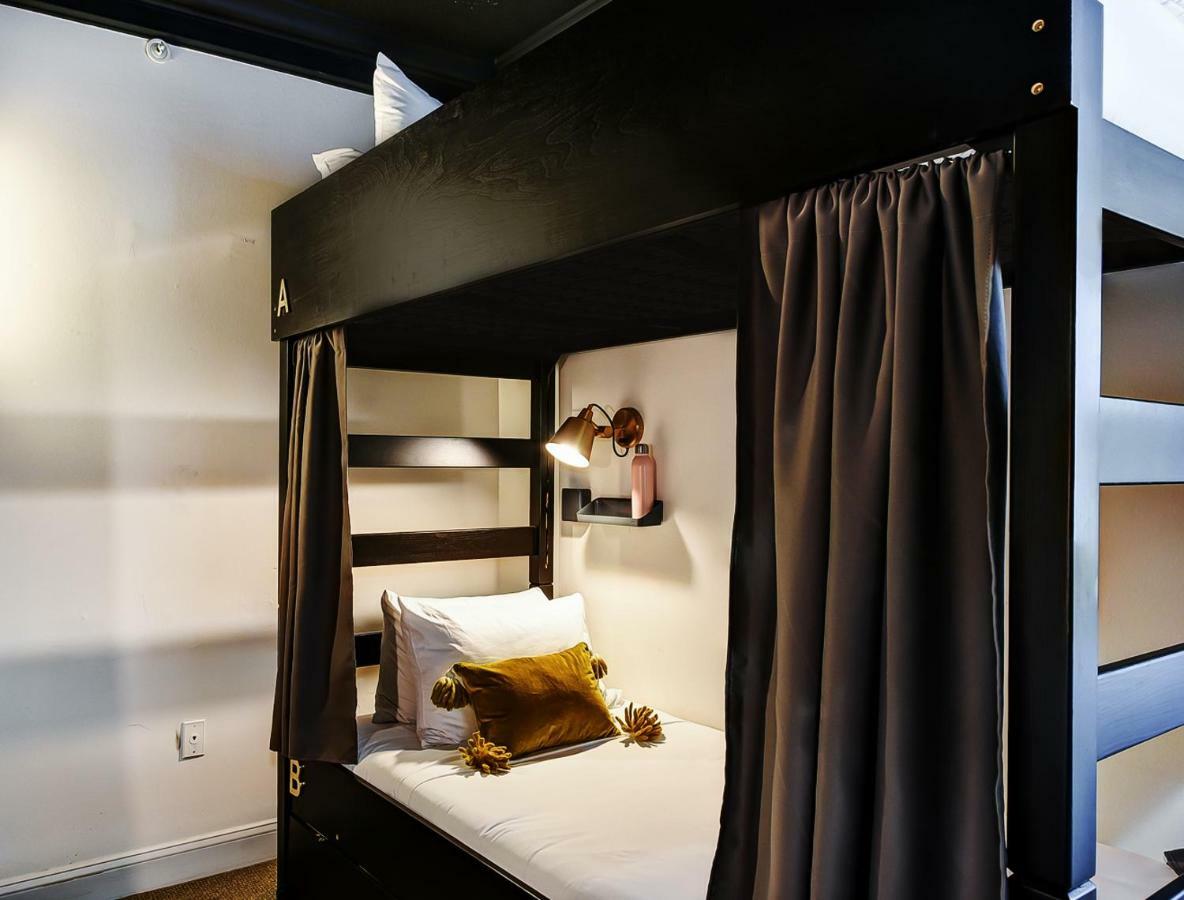 Dupont Circle Embassy Inn By Found Washington Extérieur photo
