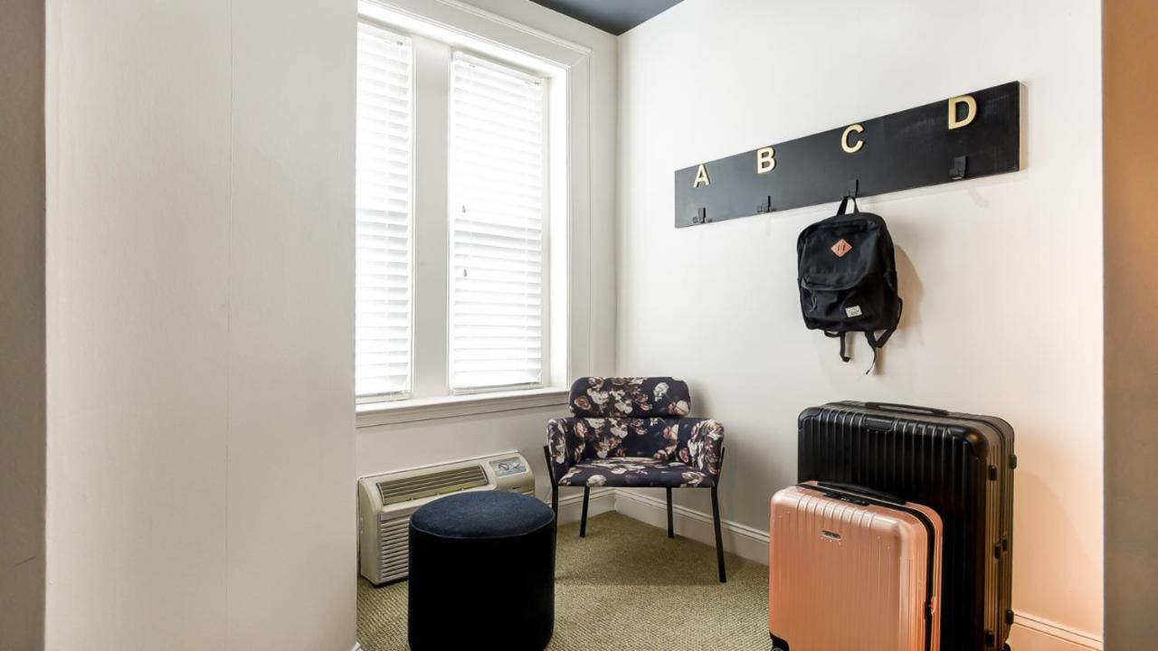 Dupont Circle Embassy Inn By Found Washington Extérieur photo